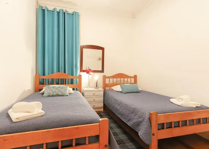 Ledi\'S Housing